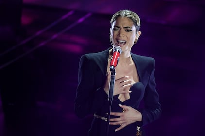 Da Dua Lipa a Elodie, ​Sanremo si fa sensuale  8