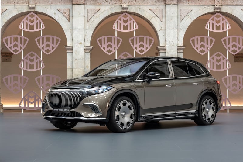 Mercedes-Maybach EQS SUV: il lusso a ruote alte e zero emissioni