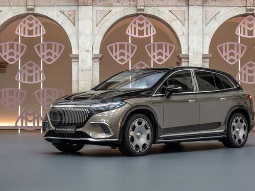 Mercedes-Maybach EQS SUV: il lusso a ruote alte e zero emissioni