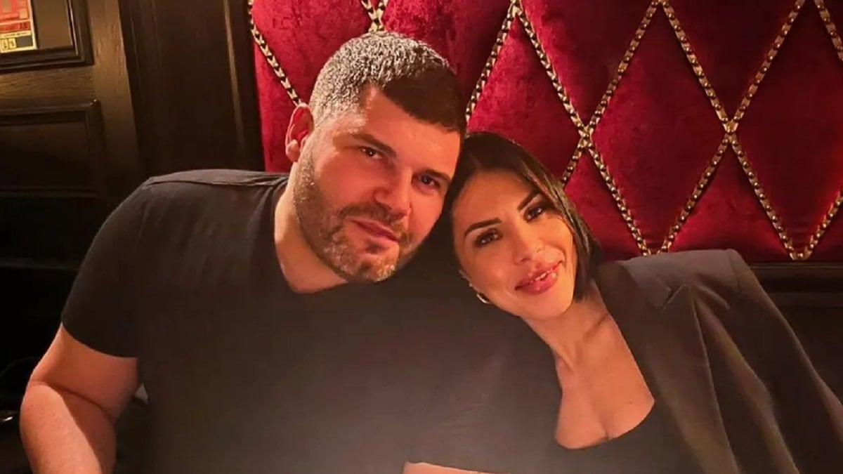 Da Gomorra all'altare, Salvatore Esposito sposa Paola Rossi. La proposta da sogno a New York