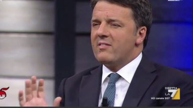 "Salvini sempre in divisa perché non ha chi stira" E il ministro lo zittisce