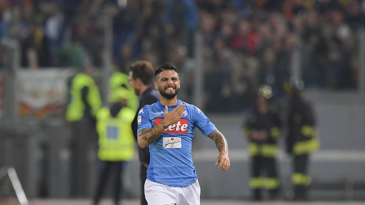 Insigne dipinge l'ottava meraviglia: Napoli corsaro a Roma e a +5 sulla Juventus