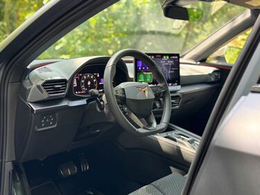 Cupra Formentor e-Hybrid: guarda la gallery del crossover ibrido da 272 CV 11