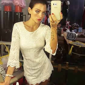 Silvia Provvedi, da Fabrizio Corona al nudo in piscina 5