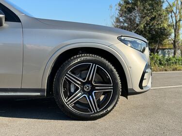 Mercedes GLC Coupé 300de: la galleria dell'ibrido plug-in diesel 8