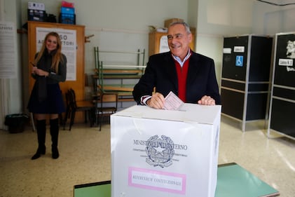 Referendum, da Renzi a Berlusconi: big alle urne 5