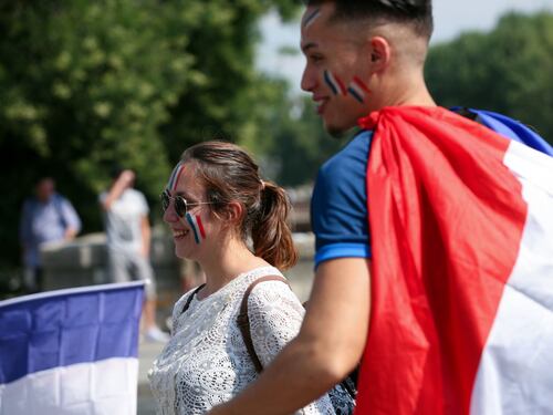 Francia campione del Mondo: tifosi in delirio sotto la Tour Eiffel