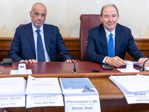 Quasi un'arringa senza contraddittorio