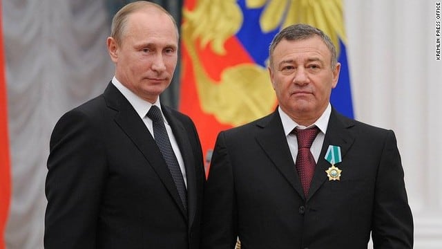 Ucraina, in Italia scattano le prime sanzioni Ue: sequestro all'amico di Putin
