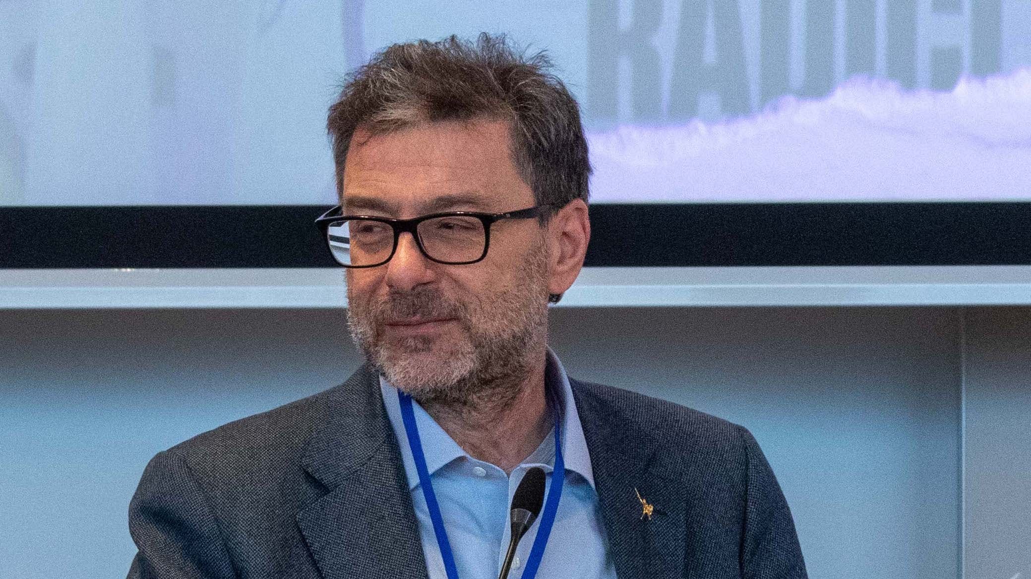 Rivisto al rialzo il Pil 2024. Migliorano deficit e debito