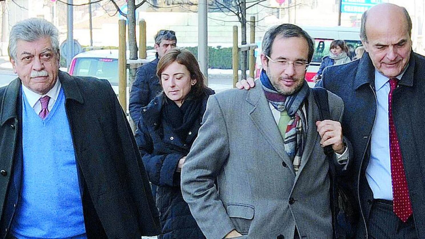 Ora anche Kustermann attacca: «Ambrosoli dica chi lo finanzia»