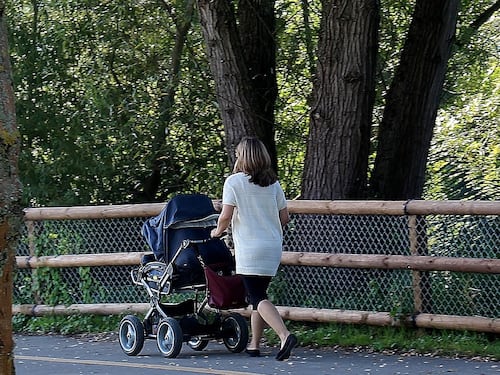 Occhio alla truffa del passeggino: come riconoscerla