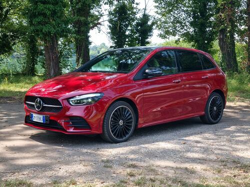 Mercedes Classe B 250e (2023): la prova dell’ibrida plug-in da 70 km di autonomia