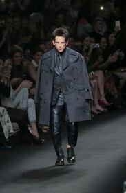 Zoolander sfila sulla passerella di Valentino 5