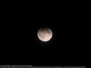 La prima luna rossa dell'anno: uno spettacolo unico 4