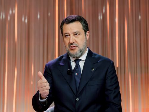 Assalto alla Lega: 38 big schedati. Cercavano persino i rimborsi di Salvini
