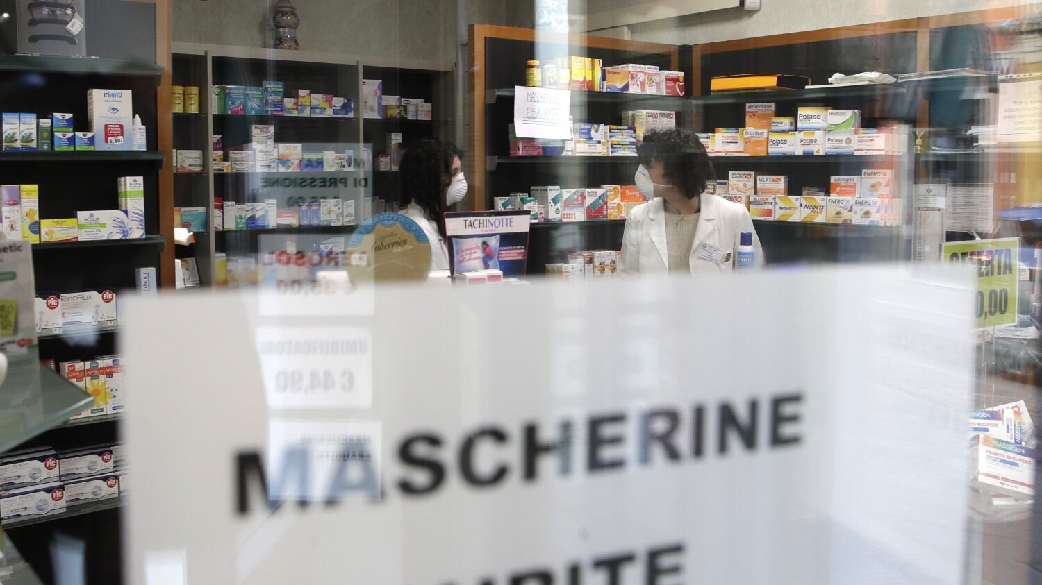 Le Sardine sul virus: "Contro disinformazione unica mascherina utile è quella della cultura"