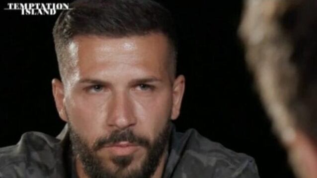 Calci e minacce ai medici, ex concorrente di Temptation Island devasta l'ospedale