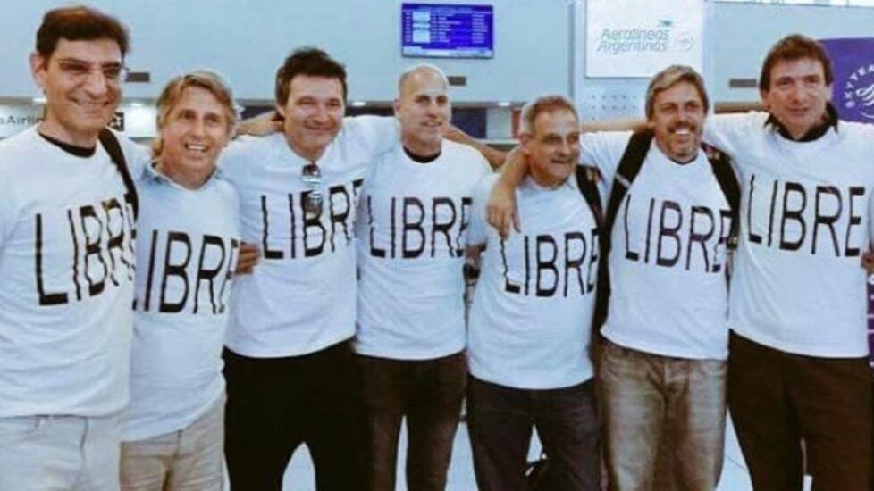 Gli ex compagni da Rosario a New York a festeggiare i 30 anni da quel diploma