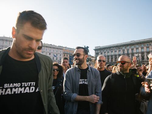 Marco Mengoni in Piazza Duomo a Milano