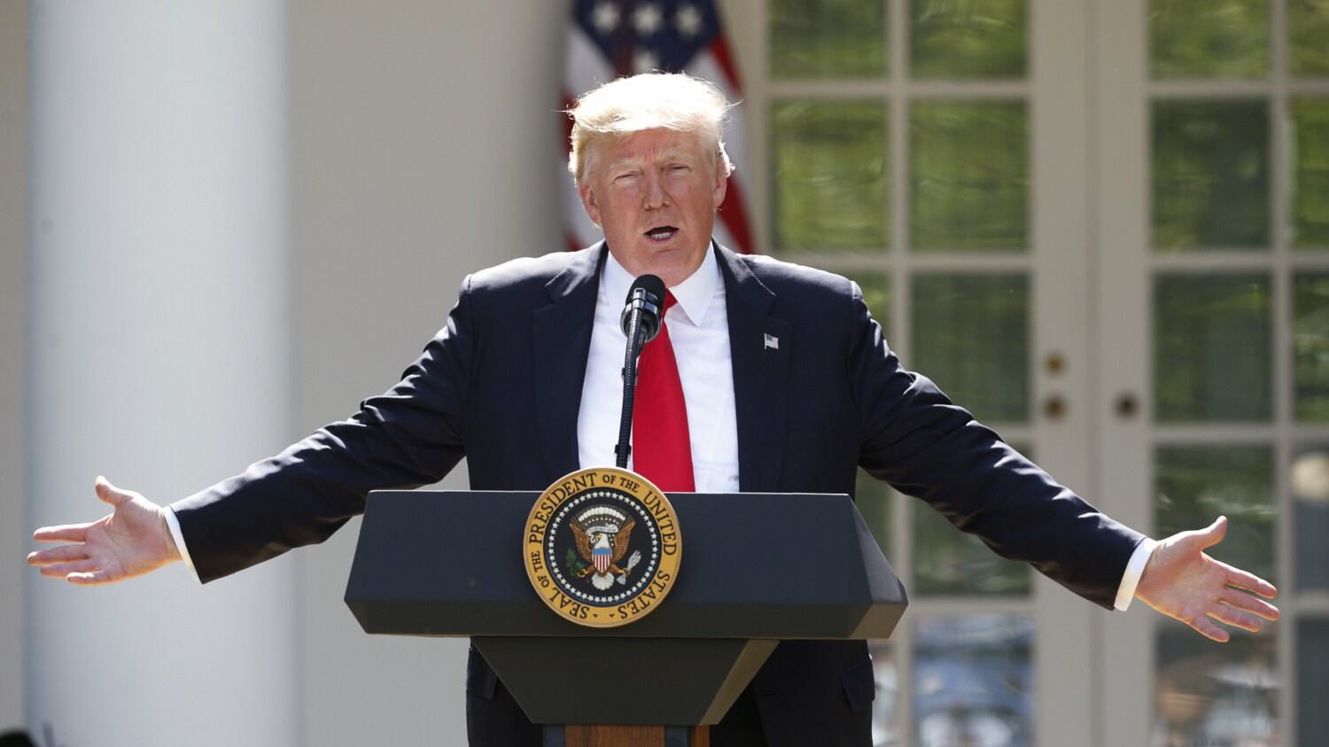 La continua caccia agli scandali e le vittorie politiche di Donald