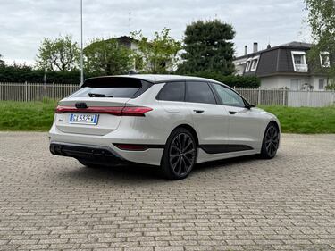 Audi S6 e-tron: guarda la gallery della super SW elettrica da oltre 500 CV 1