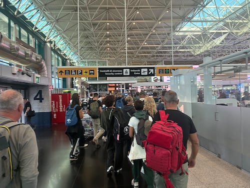 Malpensa e Linate, il venerdì nero tra guasti e sciopero