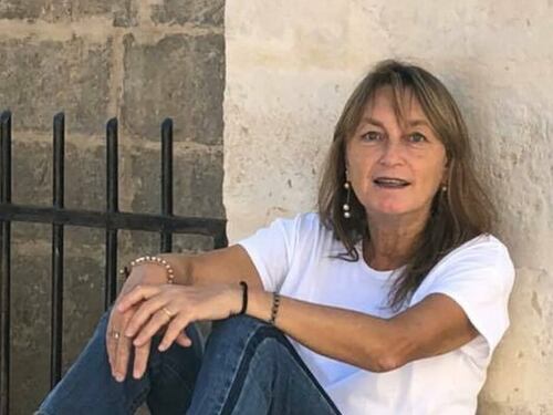 Muore incastrata sotto il letto contenitore: la tragica fine dell'ex consigliere di Alassio