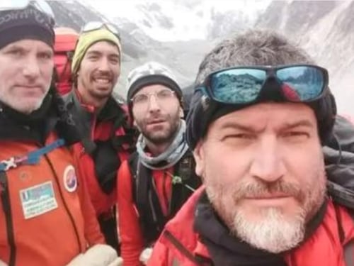 Nepal, ritrovati i corpi dei cinque alpinisti dispersi dopo la valanga: tra loro anche gli italiani Markus Kirchler e Marco Di Marcello