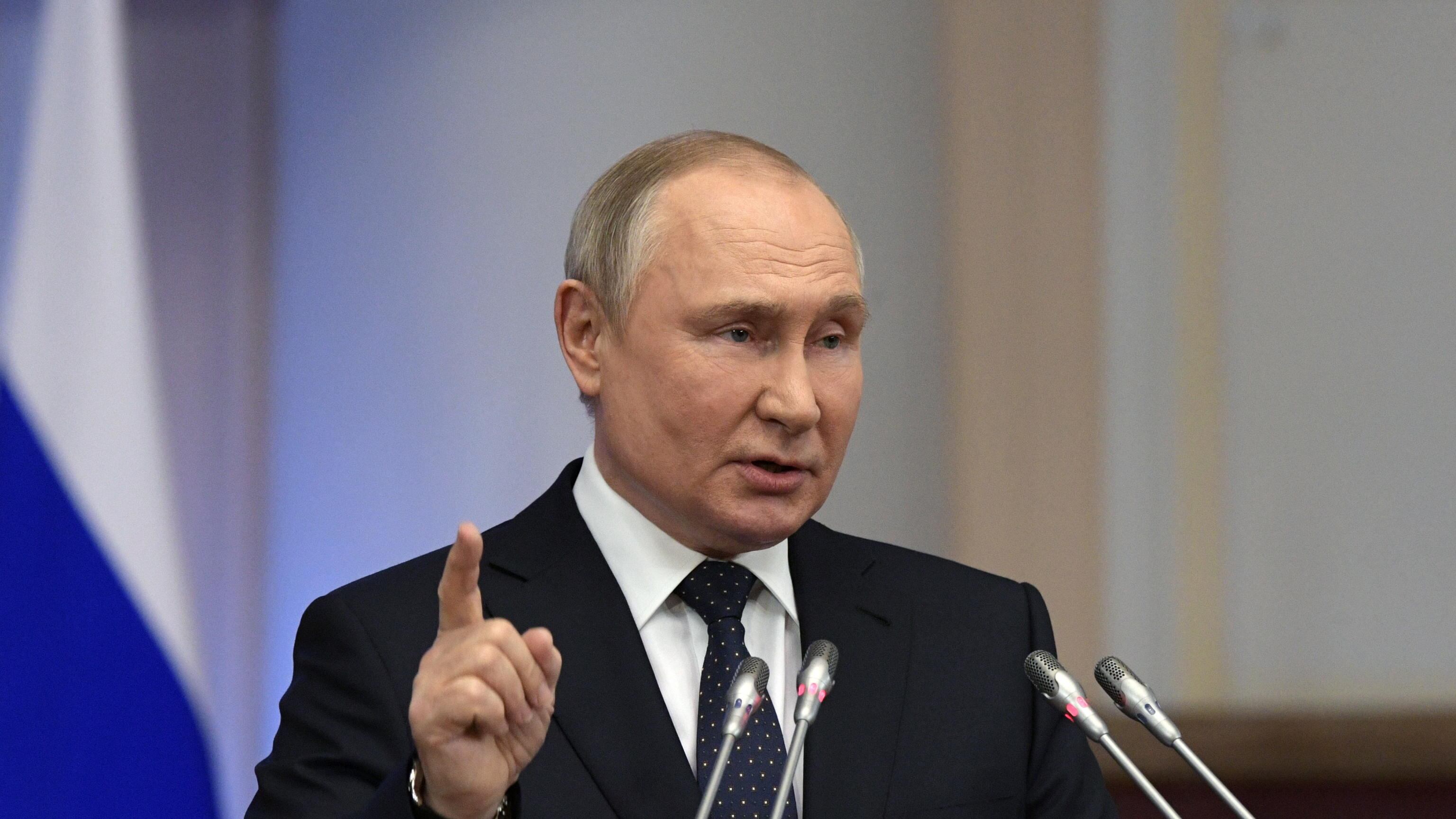 "Risposta con strumenti mai visti". L'ultimo avvertimento di Putin