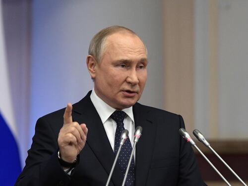 "Risposta con strumenti mai visti". L'ultimo avvertimento di Putin