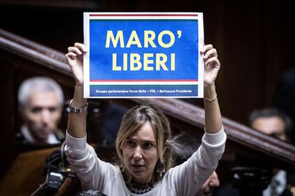 Marò, protesta di Forza Italia 3