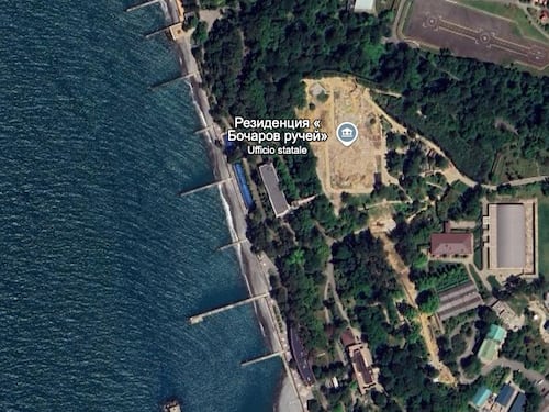 Il mistero della villa di Putin a Sochi: "L'ha demolita"