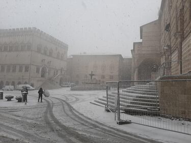 Imbiancate Terni, Perugia e Norcia: l'Umbria sotto la neve 11