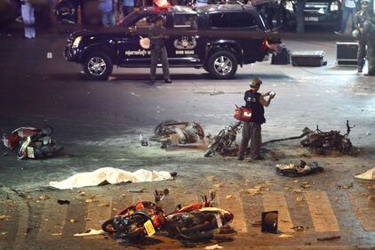 Attentato in centro a Bangkok 13