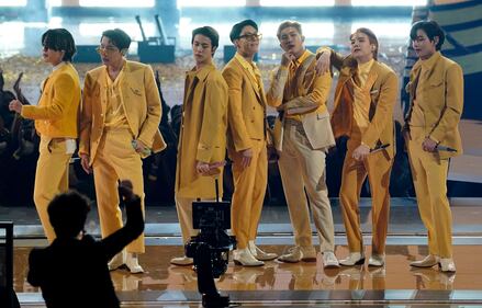 L'assalto al mondo della Corea, BTS vincitori di tre categorie agli AMAs 7