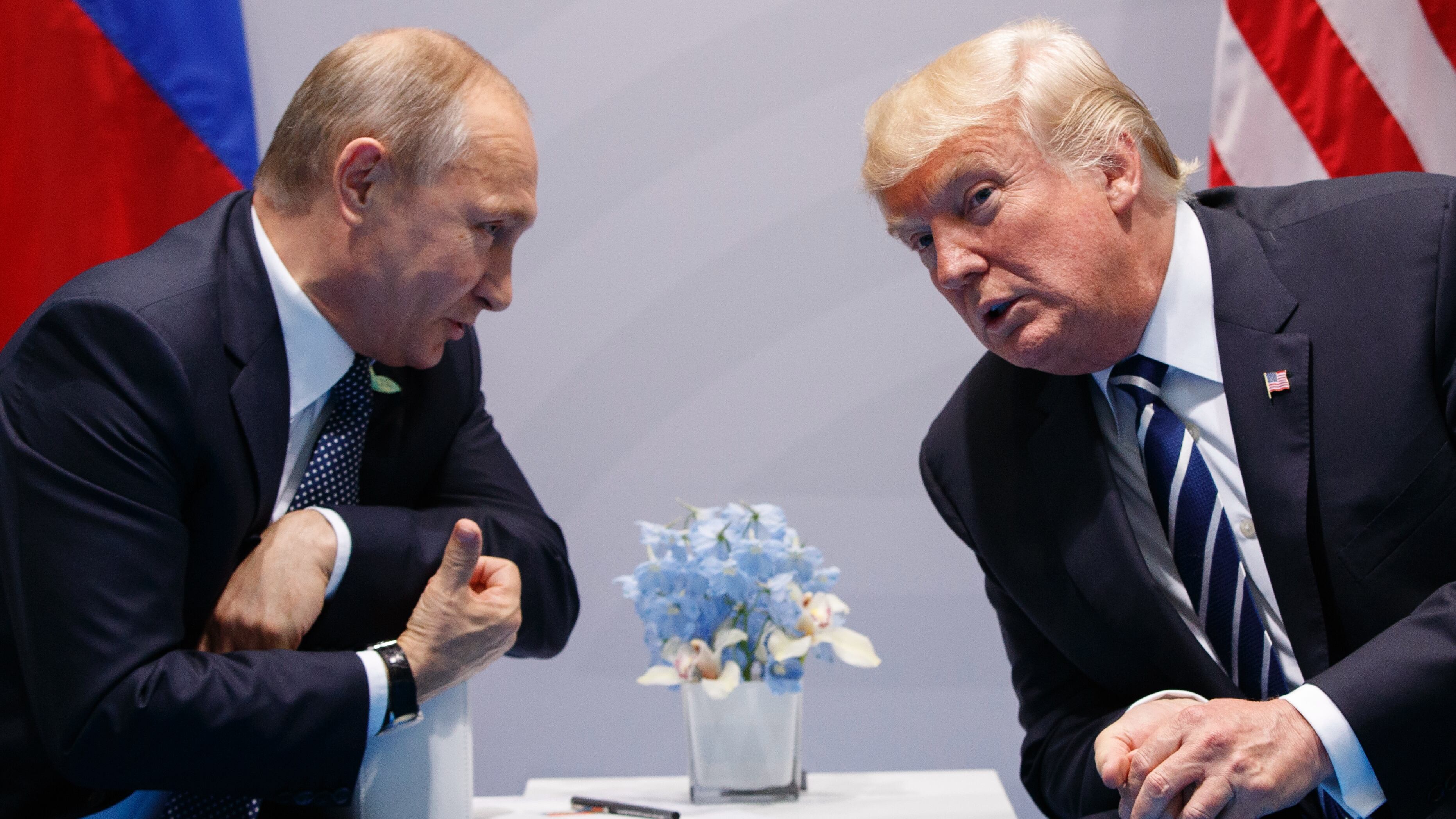 Trump sente Putin: "No all'escalation in Ucraina"