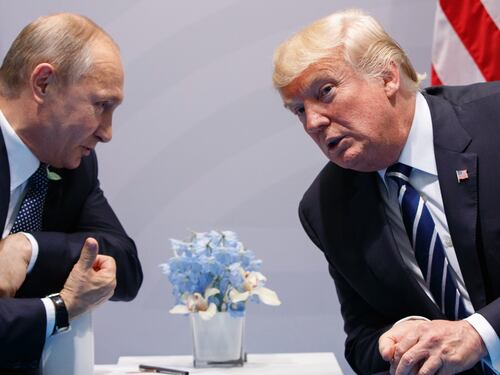 "Biden condividerà con Trump informazioni top secret": i timori degli 007 Usa