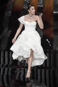 Sanremo 2018, i look più sexy 10