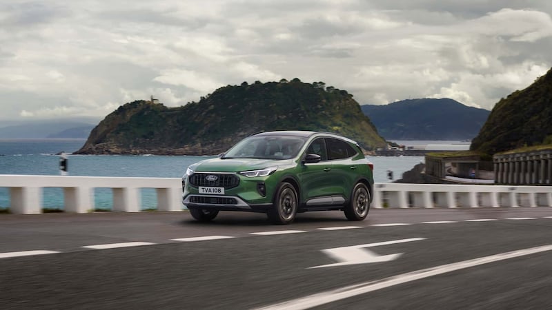 Nuova Ford Kuga restyling, guarda tutte e foto 10