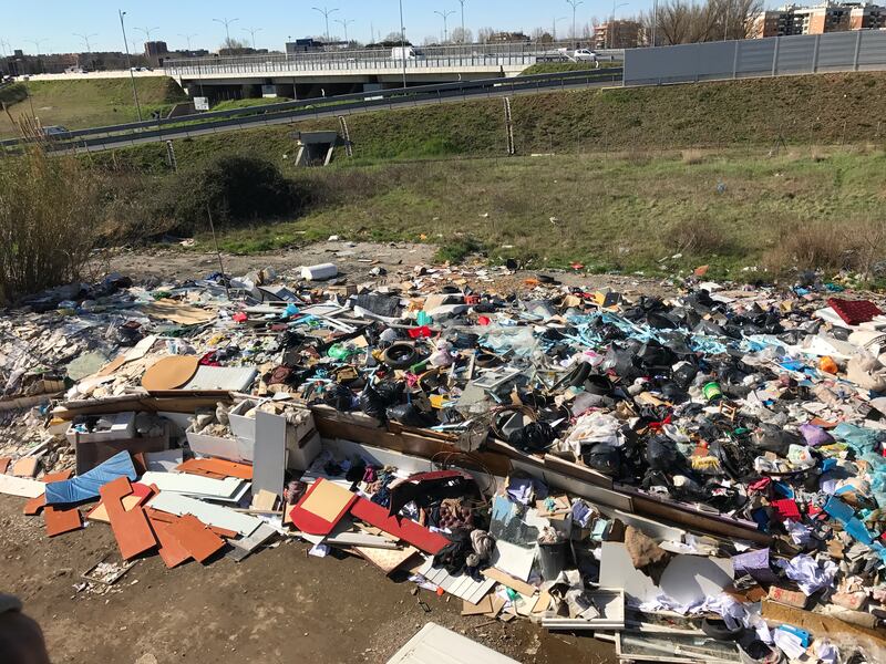 Italiani senza casa: il comune gli propone di trasferirsi in un campo rom 8