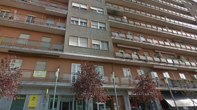 Tragedia a Brescia, uccide la moglie e tenta il suicidio