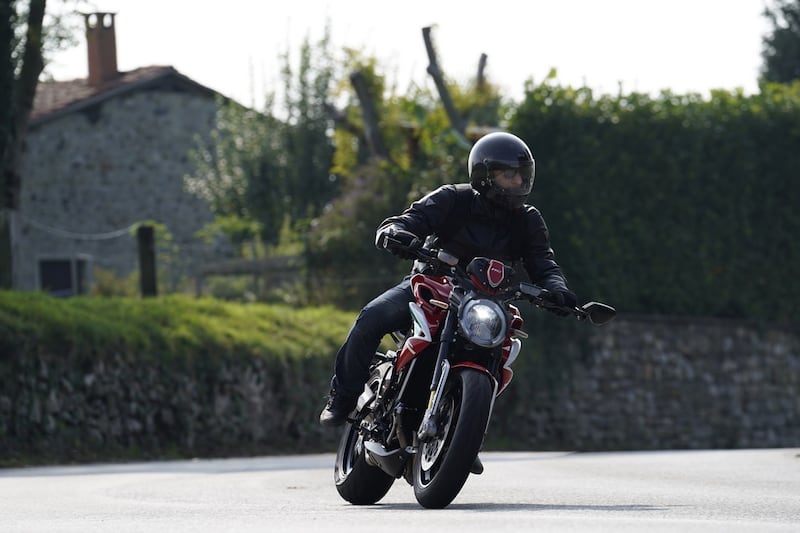 Emozioni a Schiranna con MV Augusta, guarda le foto del test drive 19