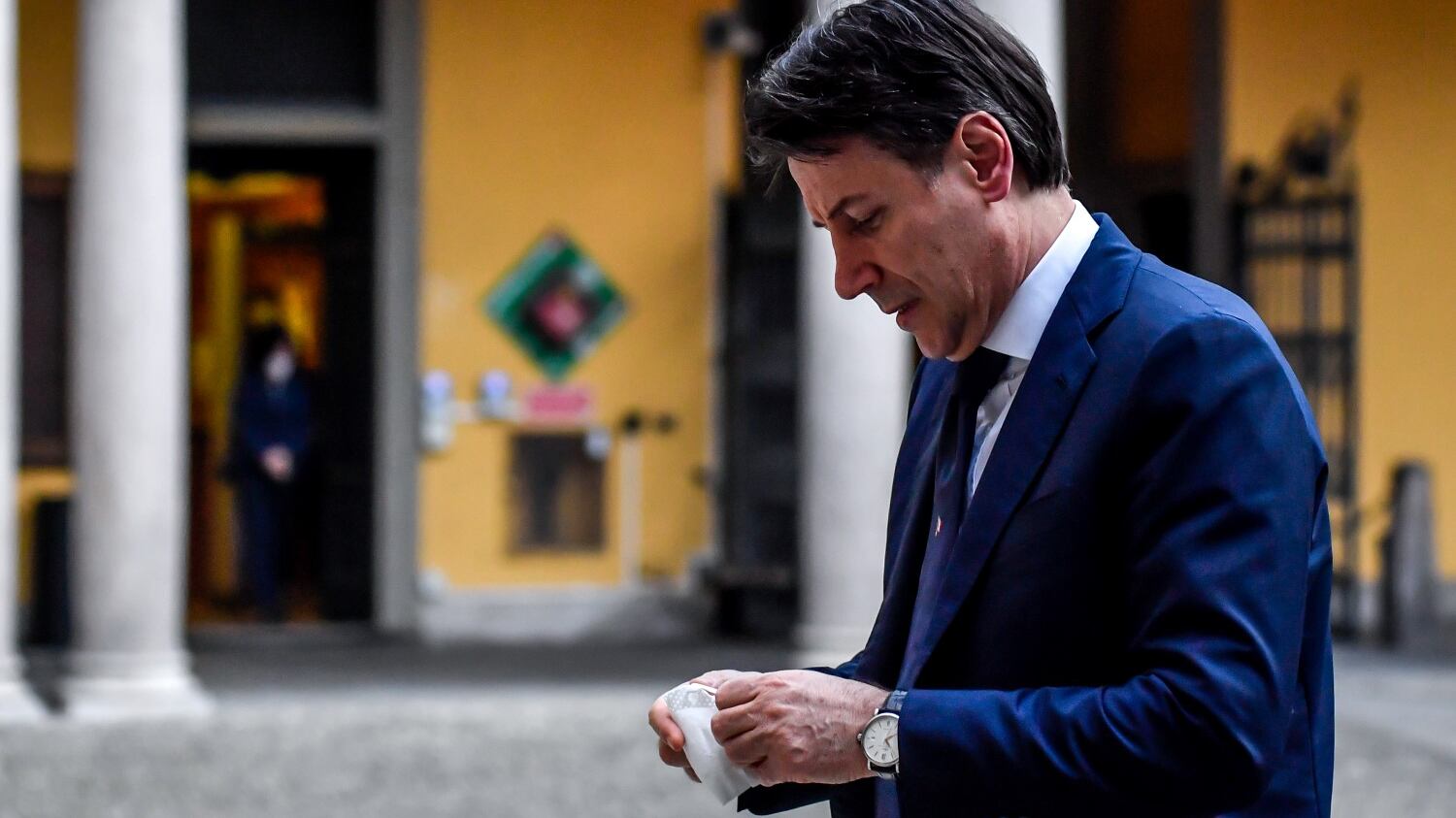 L'Ue ci dà soltanto 60 milioni: così Conte riceve l'elemosina