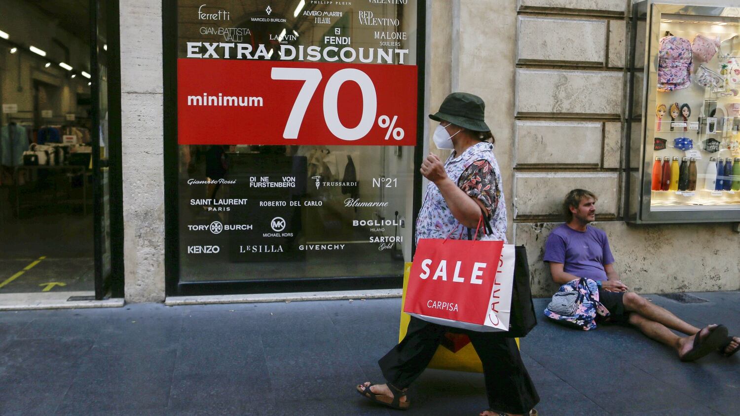 L'effetto Covid sul commercio: a Roma chiudono 3mila attività