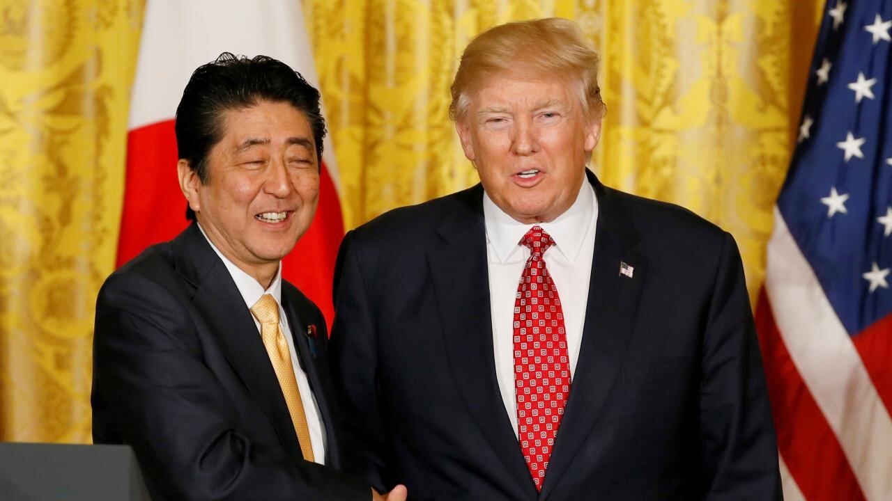 Giappone, Shinzo Abe ha chiesto di nominare Trump al Nobel per la Pace
