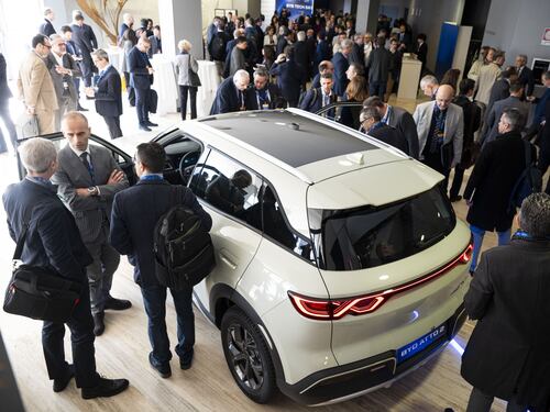Torino, successo per l'incontro organizzato dalla cinese Byd al Museo nazionale dell'auto
