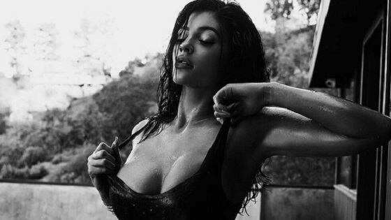 Kylie Jenner, porno da 10 milioni: proposte indecenti per i suoi 18 anni