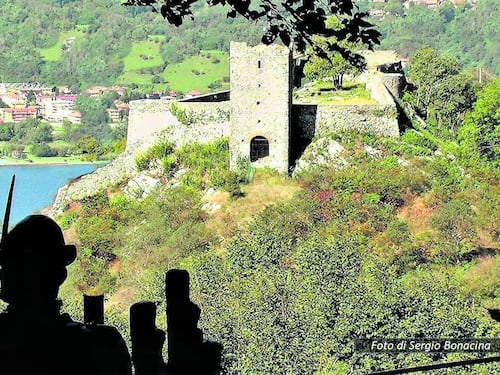Scoperti i resti di un santuario vicino al Castello dell'Innominato