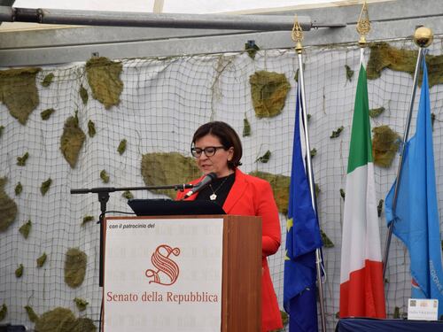 Lite tra Lega e Trenta: "Corridoi umanitari? Pensi alle forze armate"